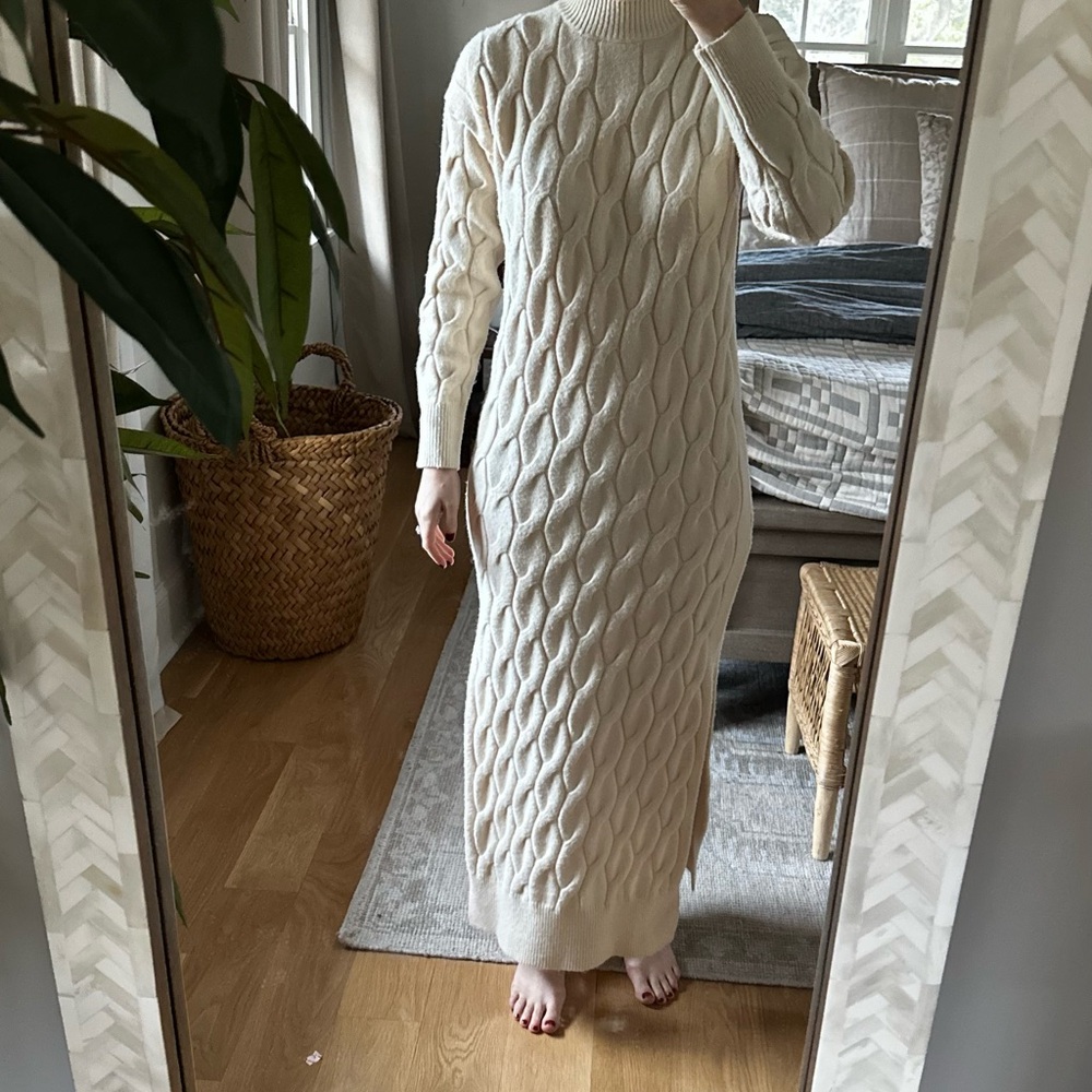 Elegant Cream Knit Dress